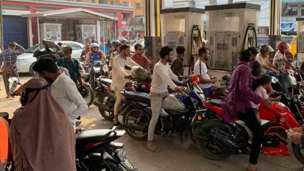 সিলেটে হঠাৎ কেন এতোটা বেড়ে গেল জ্বালানী তেলের চাহিদা?