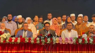 রাজধানীর নির্দিষ্ট শিক্ষাপ্রতিষ্ঠানে অনলাইন-অফলাইন ক্লাসের সময়সূচি ঘোষণা