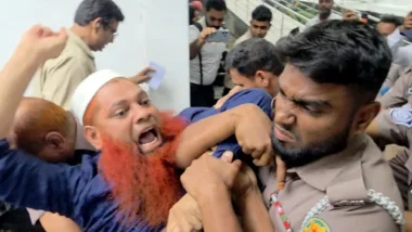 ফাঁসির রায় শুনে জয় বাংলা স্লোগান দিয়ে পুলিশ সদস্য বললেন ‘আমি এই রায় মানি না’