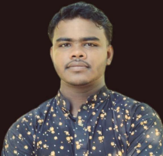 বড়লেখায় কাভার্ড ভ্যানের ধাক্কায় থেমে গেল যুবকের জীবন, চালকসহ দুজন গ্রেপ্তার