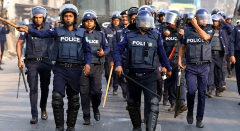 সিলেটে পুলিশের জালে পাকড়াও ১৮৬
