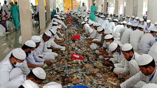 যে মসজিদের দানবাক্স মিলল ৪৩ বস্তা টাকা