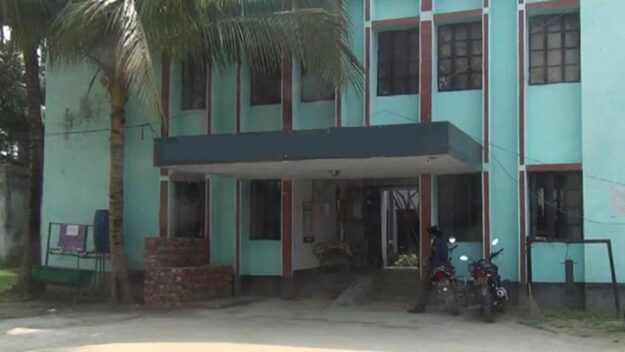 স্বামীকে ঘুমের ওষুধ খাইয়ে গৃহবধূকে ধর্ষণ চেষ্টা