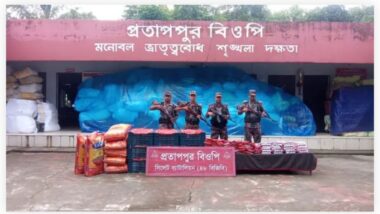 সিলেট সীমান্তে বিপুল পণ্য জব্দ, ধরা পড়েনি কেউ