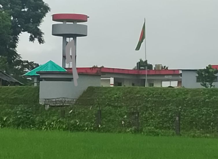 সিলেটে ওয়াচটাওয়ারে ঝুলছিল বিজিবি সদস্যের ম র দে হ