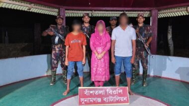 সুনামগঞ্জের দোয়ারাবাজার সীমান্ত দিয়ে ভারতে অবৈধ অনুপ্রবেশের চেষ্টা, আটক ৩